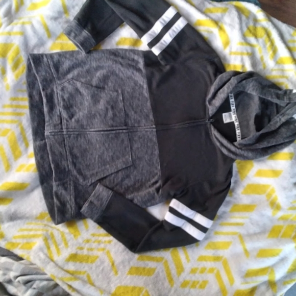 Sold!☺️ - Picture 7 of 8